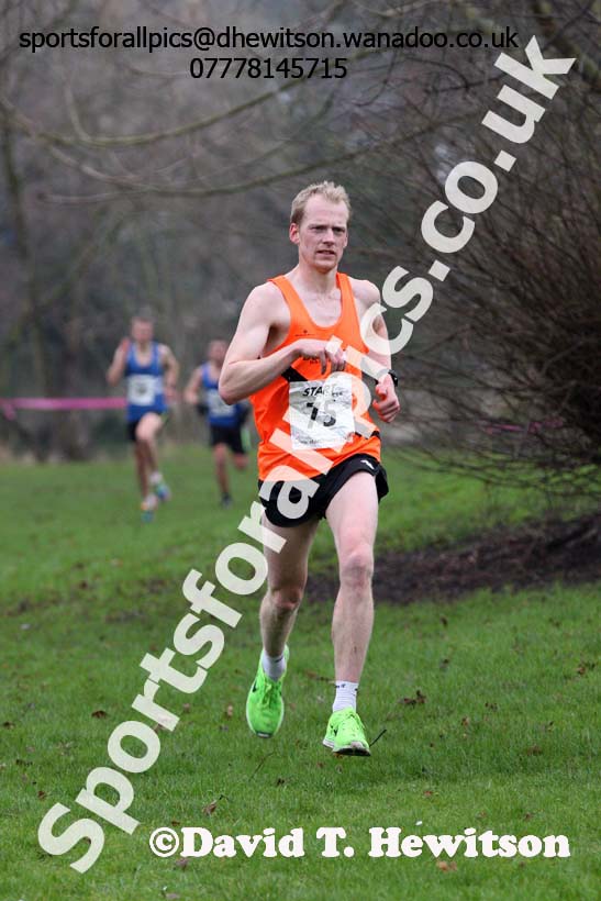 Morpeth Harriers 11k Road Race. Photo: David T. Hewitson/Sports for All Pics